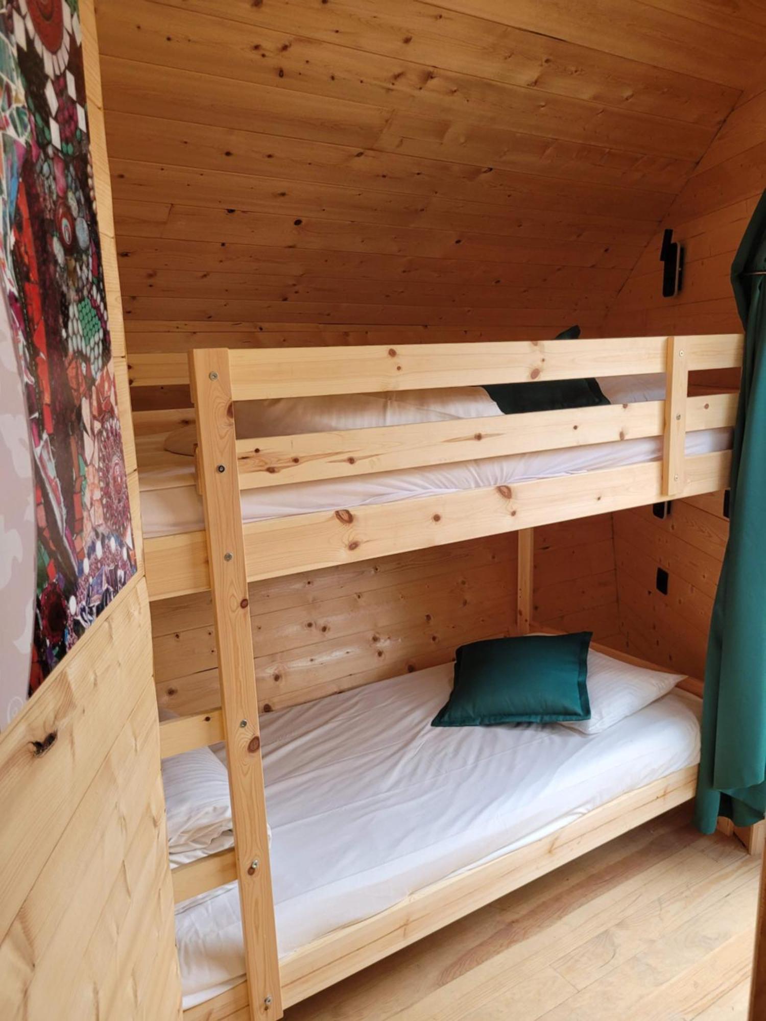 Utopia Village - Art & Nature Lodges Mons Luaran gambar